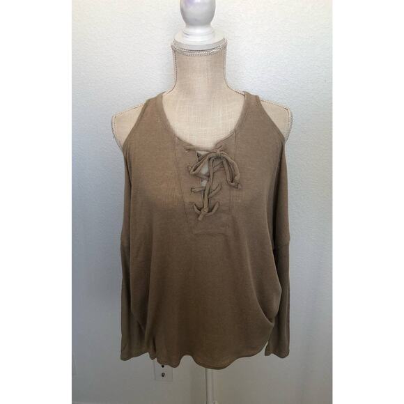 Chaser Beige Vintage Collection Lace Up Cold Shoulder Dolman Top - M - Picture 1 of 5